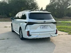 2021 Toyota Sienna 2.5L Hybrid Comfort — фото 4