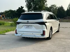 2021 Toyota Sienna 2.5L Hybrid Comfort — фото 6