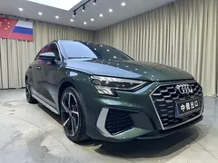 2023 Audi A3 Sportback 35 TFSI Fashion Sport, зелёный — фото 3