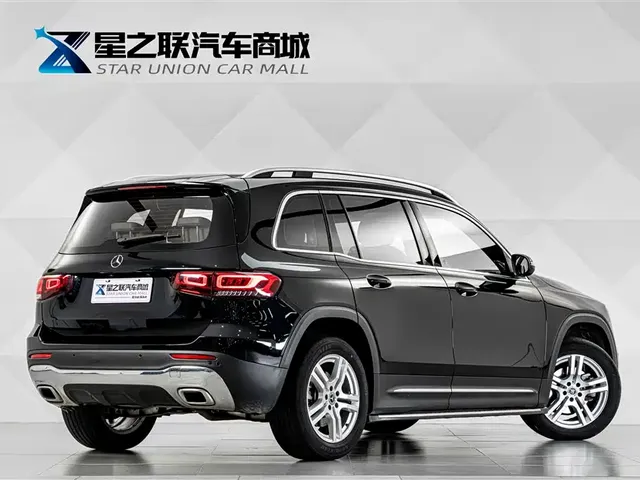 2023 Mercedes-Benz GLB 200
