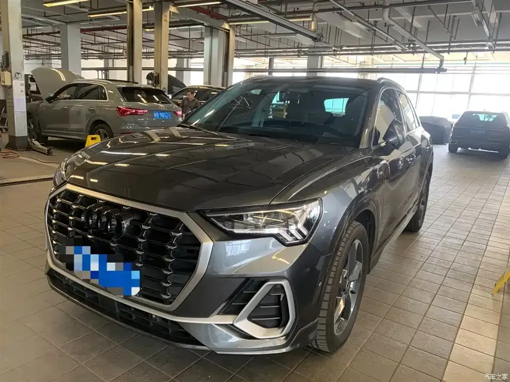 2023 Audi Q3 35 TFSI Fashionable and Dynamic (1.4T)
