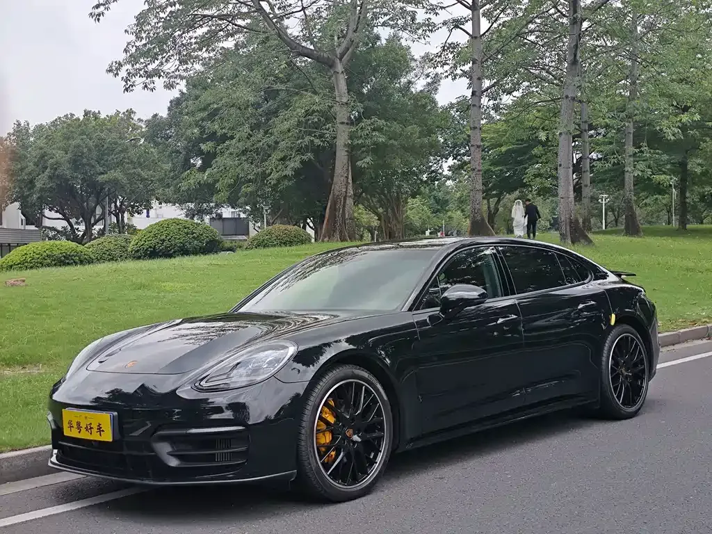 2022 Porsche Panamera Executive Long 2.9T