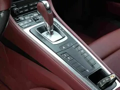 2022 Porsche 718 Cayman 2.0T, белый — фото 10