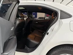 2022 Toyota Levin 185T CVT Luxury, белый — фото 9
