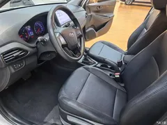 2020 Hyundai Yuedong 1.6L AT GL is pleasing to the eye — фото 4