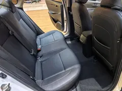 2020 Hyundai Yuedong 1.6L AT GL is pleasing to the eye — фото 7