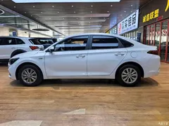 2020 Hyundai Yuedong 1.6L AT GL is pleasing to the eye — фото 14