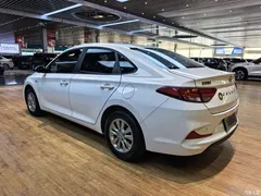 2020 Hyundai Yuedong 1.6L AT GL is pleasing to the eye — фото 16