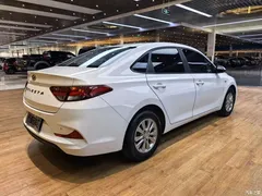 2020 Hyundai Yuedong 1.6L AT GL is pleasing to the eye — фото 17