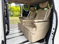2021 Toyota Vellfire Crown Hybrid 2.5L HV Supreme — фото 16