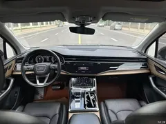 2023 Audi Q7 55 TFSI quattro S Premium — фото 6