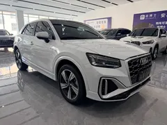 2022 Audi Q2L 35 TFSI Fashion Sport, белый — фото 3