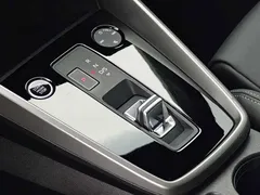 2022 Audi A3 Sportback 35 TFSI, белый — фото 13