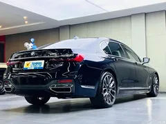 2021 BMW 7 Series 740Li Leading M Sport Package — фото 4
