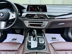 2021 BMW 7 Series 740Li Leading M Sport Package — фото 13