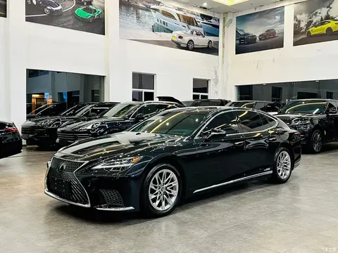 2021 Lexus LS 500h Luxury