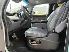2025 Zeekr Mix Smart Driving, зелёный — фото 5