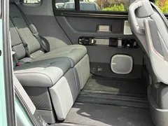 2025 Zeekr Mix Smart Driving, зелёный — фото 7