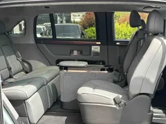 2025 Zeekr Mix Smart Driving, зелёный — фото 11