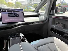2025 Zeekr Mix Smart Driving, зелёный — фото 16