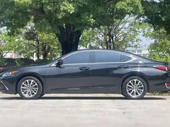 2023 Lexus ES 200, чёрный — фото 5