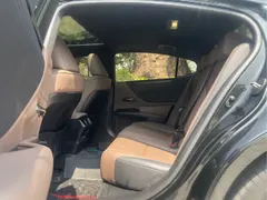 2023 Lexus ES 200, чёрный — фото 13
