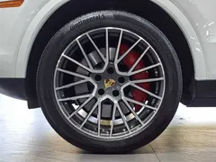 2022 Porsche Cayenne S 2.9T Platinum Edition, белый — фото 7