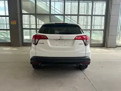 2020 Honda Vezel 1.5L CVT Pioneer, белый — фото 5