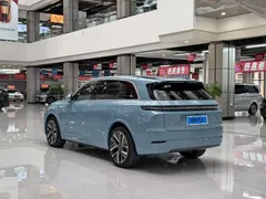 2024 Li Auto L7 Ultra, синий — фото 5