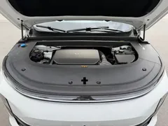 2024 Li Auto L6 Pro, белый — фото 14