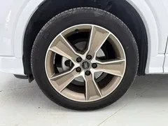 2022 Audi Q2L 35 TFSI Fashion Sport, белый — фото 9