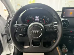 2022 Audi Q2L 35 TFSI Fashion Sport, белый — фото 11
