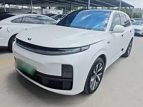 2023 Li Auto L7 Air