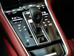 2022 Porsche Panamera 4S Sport Turismo 2.9T, чёрный — фото 13