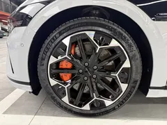 2025 Zeekr 007 GT 4WD Smart Driving 75kWh — фото 16
