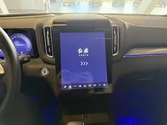 2023 Hongqi HS3 2.0T 4WD — фото 26