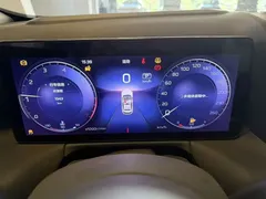 2023 Hongqi HS3 2.0T 4WD — фото 27