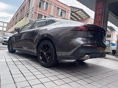 2023 Changan UNI-V 1.5T Premium — фото 4