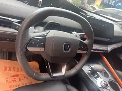 2023 Changan UNI-V 1.5T Premium — фото 12