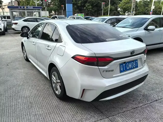 2021 Toyota Levin Hybrid 1.8H E-CVT Luxury