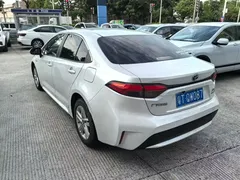 2021 Toyota Levin Hybrid 1.8H E-CVT Luxury, белый — фото 5