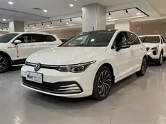 2021 Volkswagen Golf 280TSI DSG R-Line, белый — фото 1