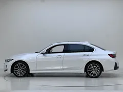 2023 BMW 3 Series 320Li M Sport Package, белый — фото 4