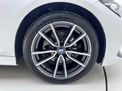 2023 BMW 3 Series 320Li M Sport Package, белый — фото 25