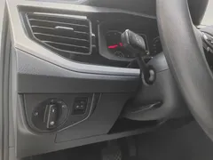 2021 Volkswagen Polo Plus 1.5L AT, белый — фото 5