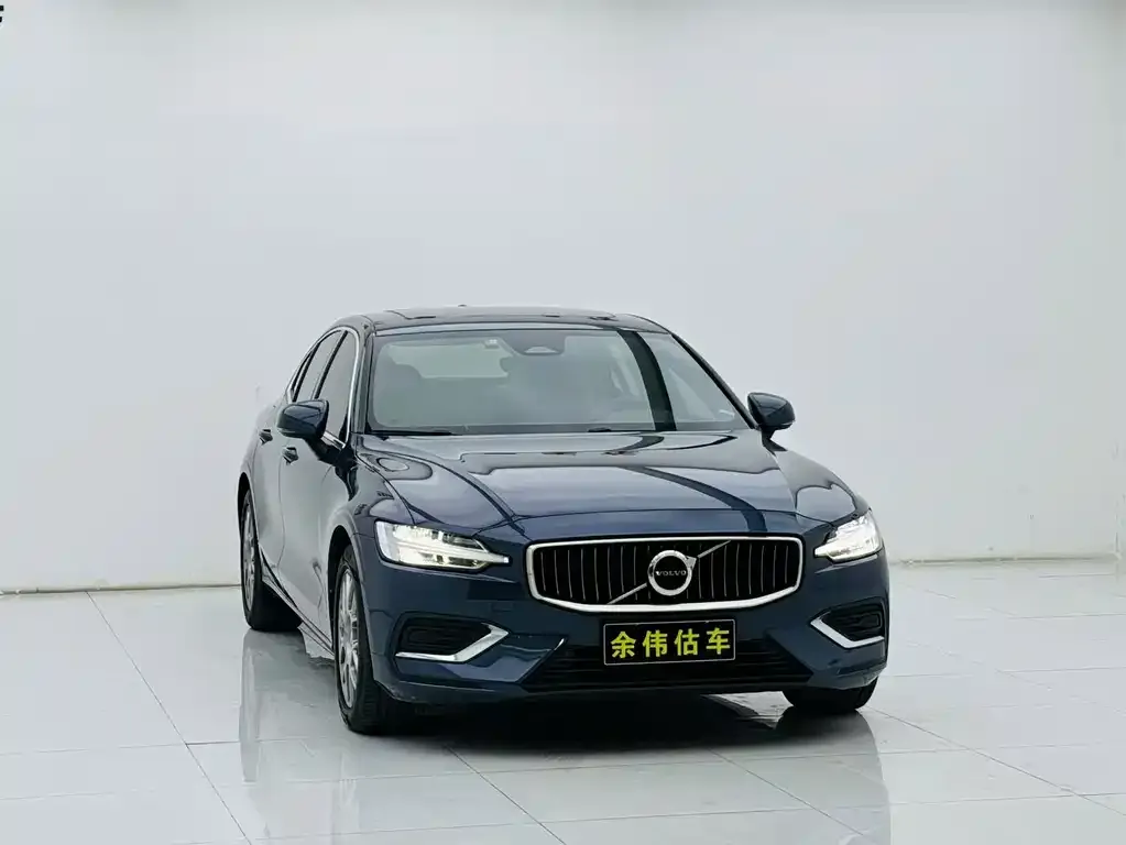 2023 Volvo S60