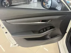 2022 Mazda 3 2.0L AT, белый — фото 8