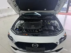 2022 Mazda 3 2.0L AT, белый — фото 21