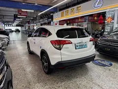 2022 Honda Vezel 1.5L CVT Pioneer, белый — фото 8