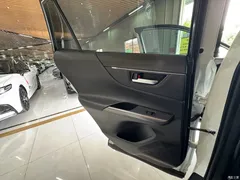 2023 Toyota Vesa 2.0L CVT 2WD Luxury — фото 18